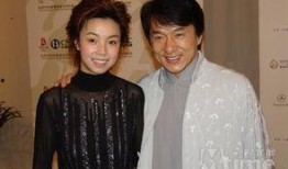 爆料殷桃与大佬合照视频,神秘身份引发网友热议