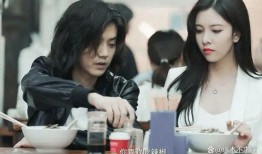 狗仔爆料细节视频大全,细节视频大盘点，揭秘娱乐圈幕后真相