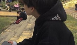 吃瓜网红照片头像高清男,高清男生吃瓜网红头像揭秘